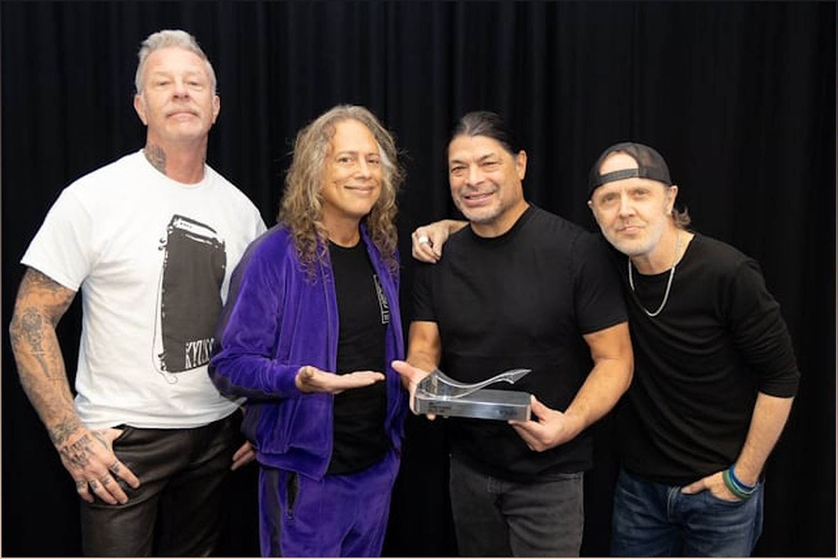 METALLICA Receives SoundExchange Hall Of Fame Award for Streaming Success - -2061011504