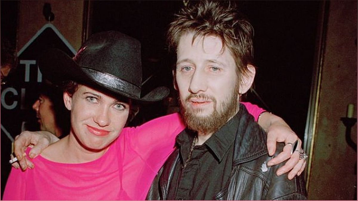 Shane MacGowan's Wife Calls for 'Fairytale of New York' to Claim Christmas No. 1 - -1497002587